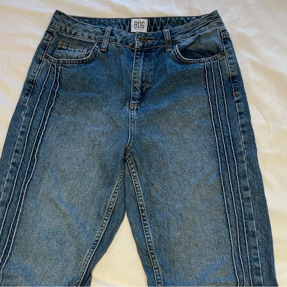 Urban Outfitters BDG Mom Jeans with Lining Along Sides - Picture 1 of 3
